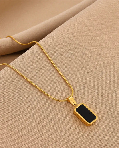 NOIR NECKLACE